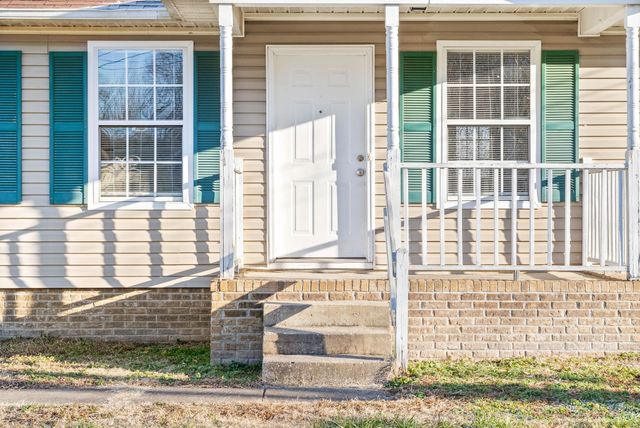 125 Grant Ave, Oak Grove, KY 42262