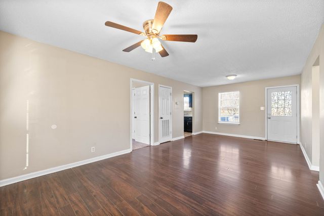 125 Grant Ave, Oak Grove, KY 42262