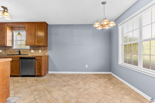 111 Chadwyck Lane, Bonaire, GA 31005