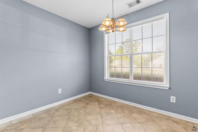 111 Chadwyck Lane, Bonaire, GA 31005