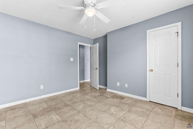 111 Chadwyck Lane, Bonaire, GA 31005