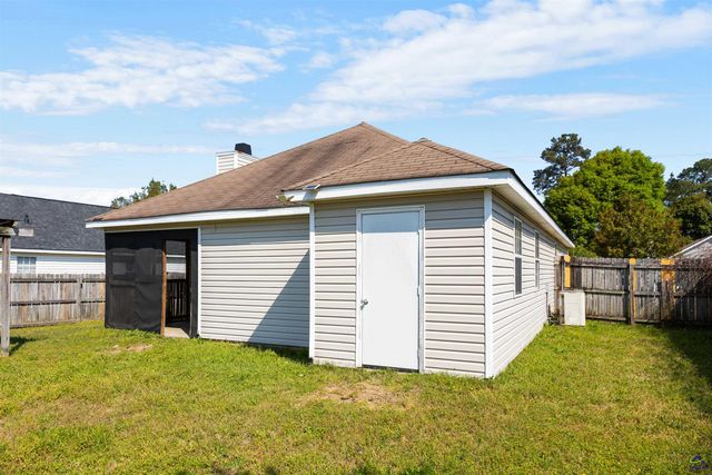 111 Chadwyck Lane, Bonaire, GA 31005