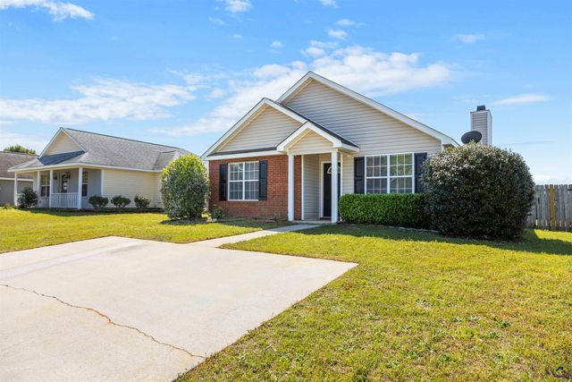111 Chadwyck Lane, Bonaire, GA 31005