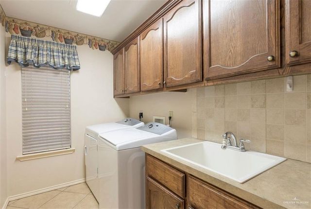 3226 Clubhouse Drive, Edinburg, TX 78542