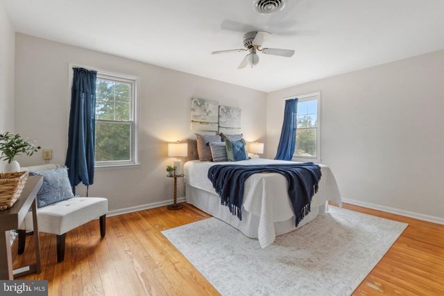 10 SANFORD AVE, Catonsville, MD 21228