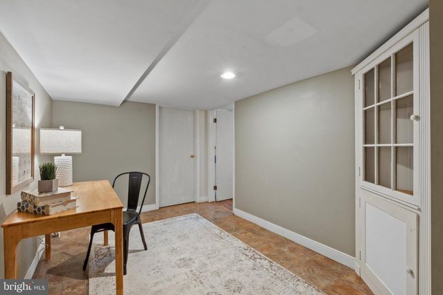 10 SANFORD AVE, Catonsville, MD 21228