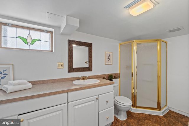 10 SANFORD AVE, Catonsville, MD 21228
