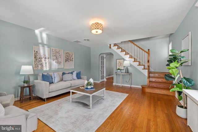 10 SANFORD AVE, Catonsville, MD 21228
