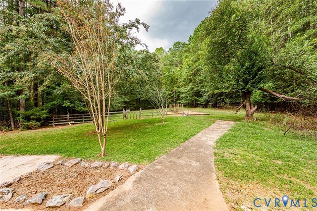 1659 Dorset Meadows Ln, Powhatan, VA 23139