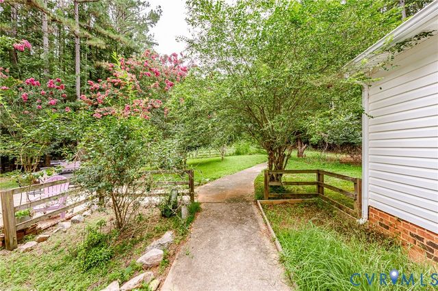 1659 Dorset Meadows Ln, Powhatan, VA 23139