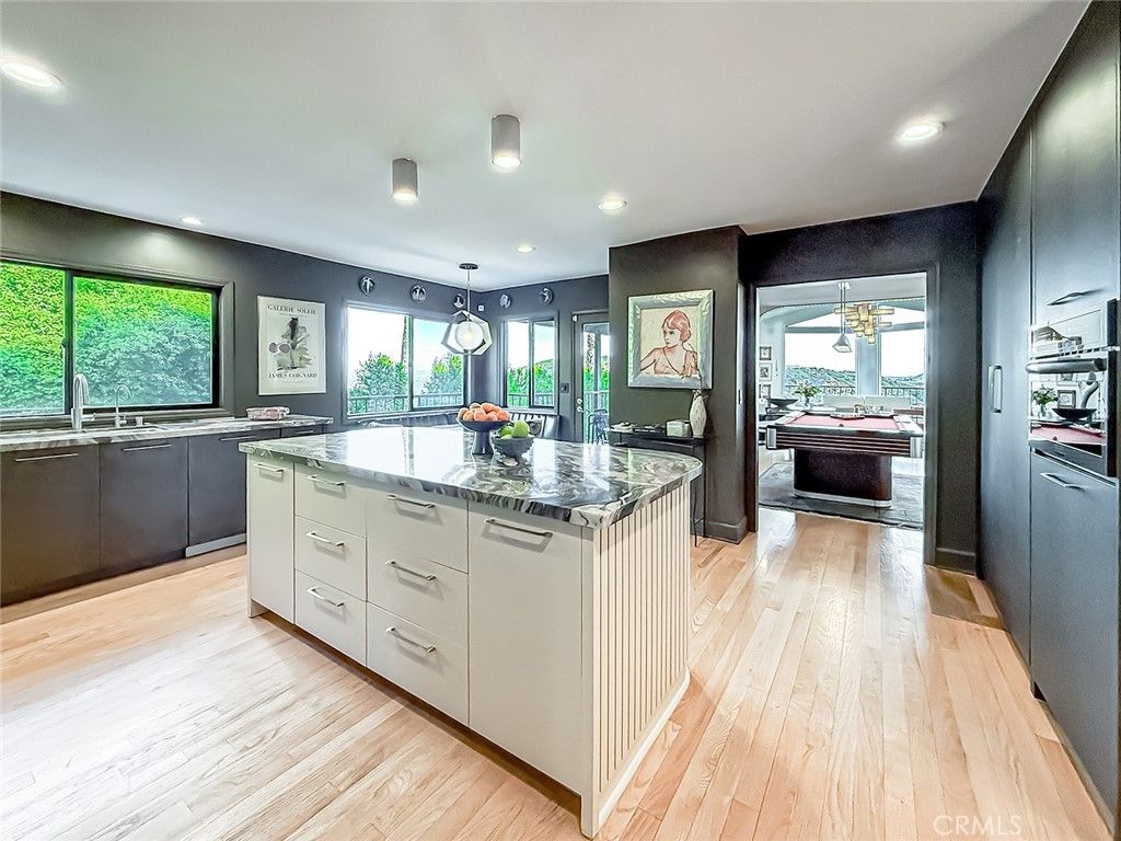 Image 11 of property listing at 130 Dapplegray, Bell Canyon, CA 91307