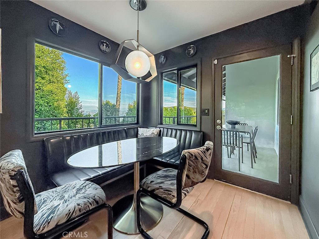Image 12 of property listing at 130 Dapplegray, Bell Canyon, CA 91307