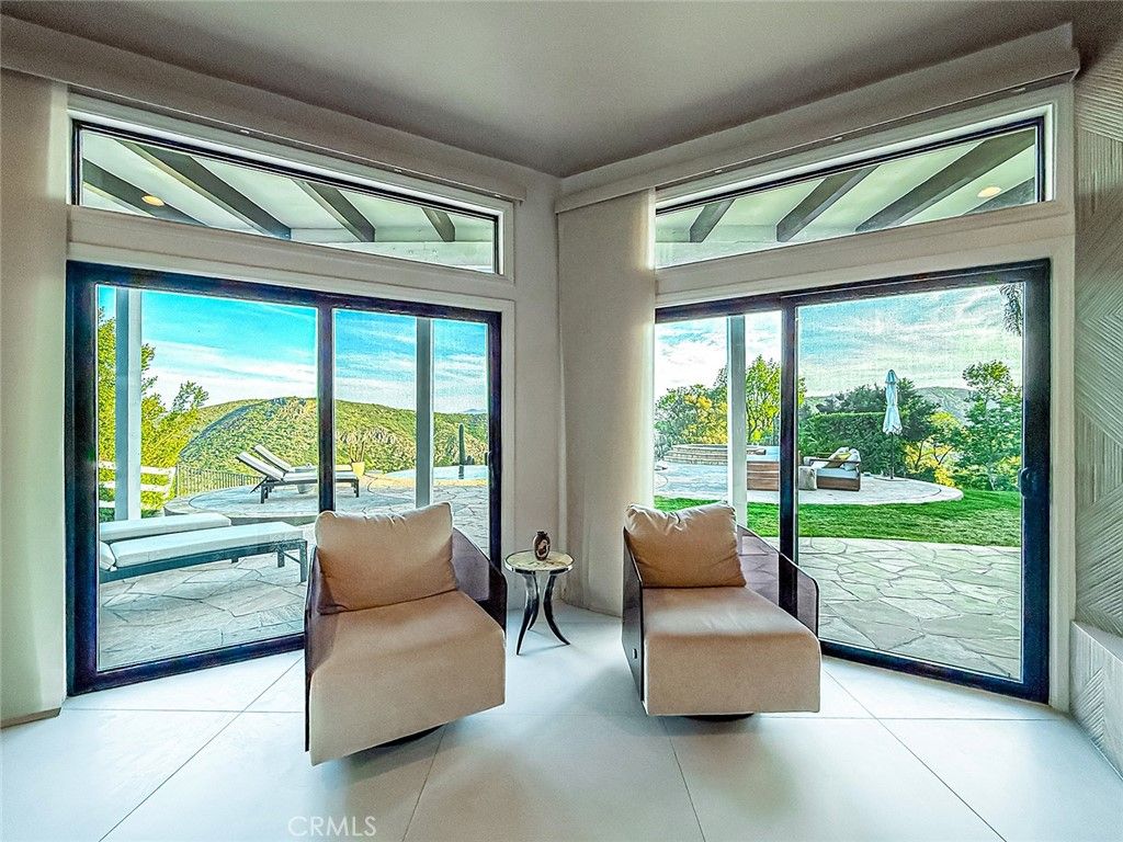 Image 28 of property listing at 130 Dapplegray, Bell Canyon, CA 91307