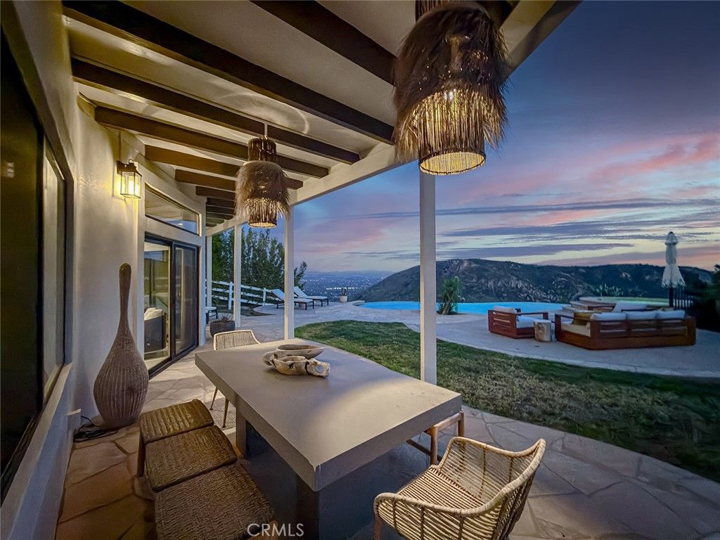 Image 36 of property listing at 130 Dapplegray, Bell Canyon, CA 91307