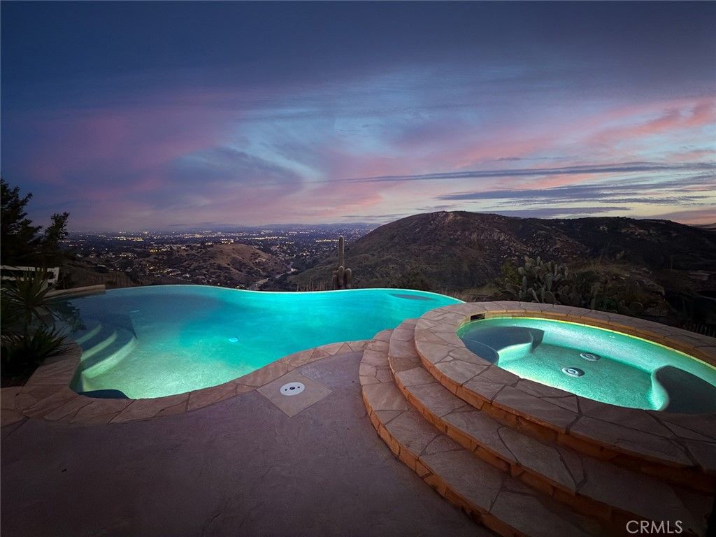 Image 39 of property listing at 130 Dapplegray, Bell Canyon, CA 91307