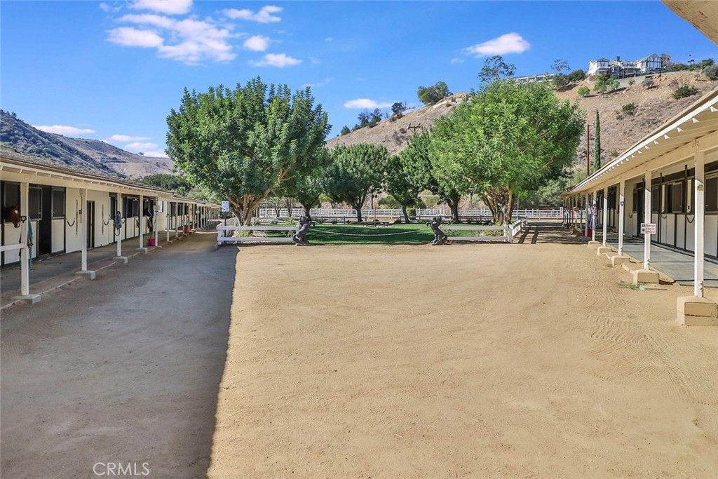 Image 61 of property listing at 130 Dapplegray, Bell Canyon, CA 91307