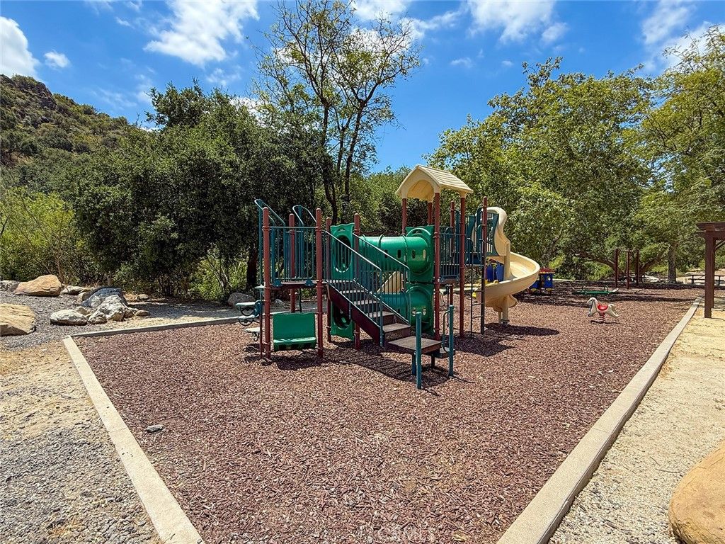 Image 65 of property listing at 130 Dapplegray, Bell Canyon, CA 91307