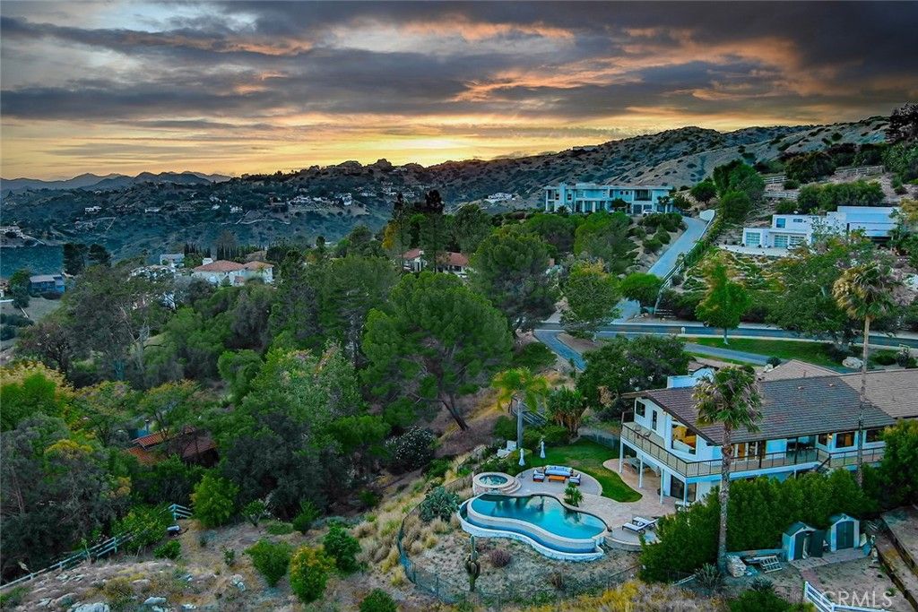 Image 68 of property listing at 130 Dapplegray, Bell Canyon, CA 91307