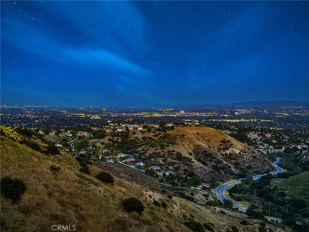 Image 71 of property listing at 130 Dapplegray, Bell Canyon, CA 91307