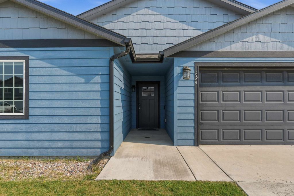 625 E Canterbury Ln, Colbert, WA 99005 photo 4