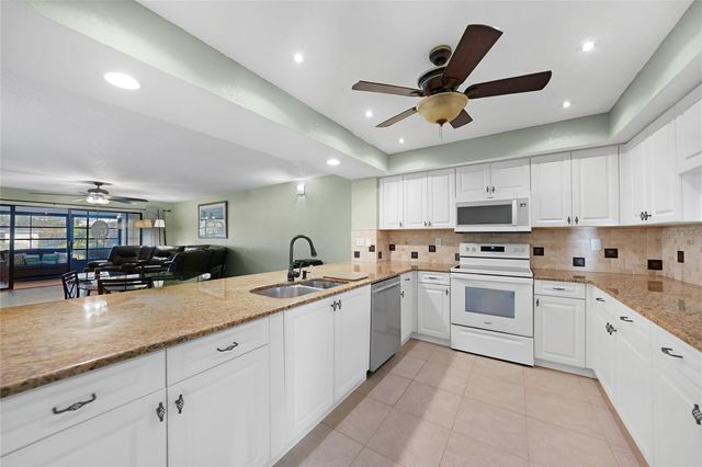 240 LEWIS CIRCLE 513, Punta Gorda, FL 33950