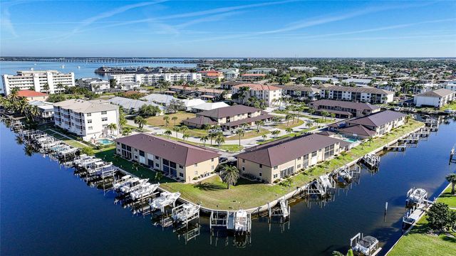 240 LEWIS CIRCLE 513, Punta Gorda, FL 33950