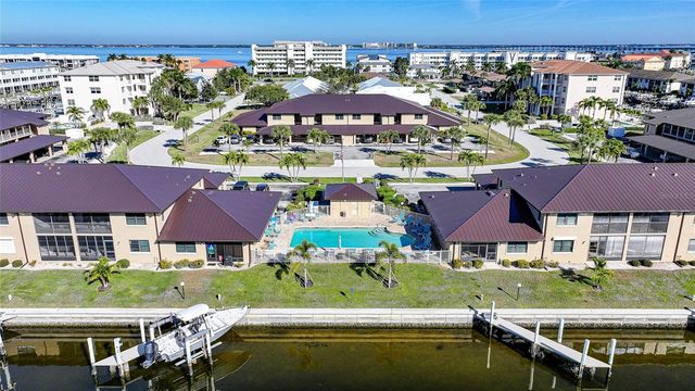 240 LEWIS CIRCLE 513, Punta Gorda, FL 33950