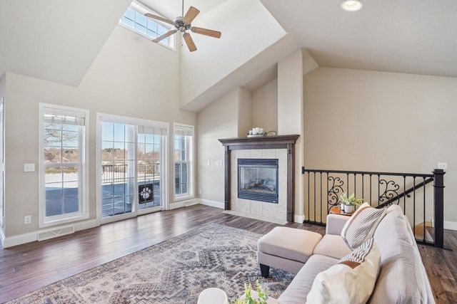 726 Greystone Lane, Middleton, WI 53562