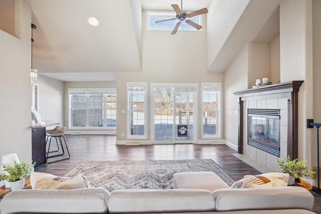 726 Greystone Lane, Middleton, WI 53562