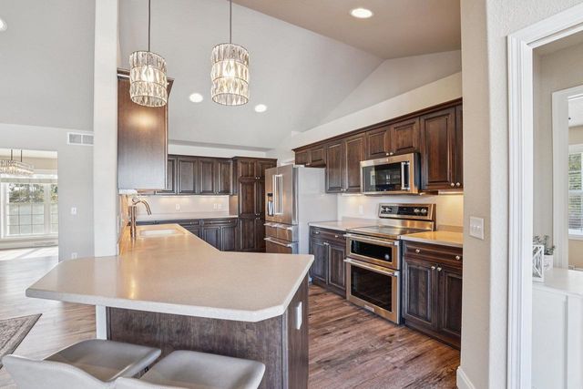 726 Greystone Lane, Middleton, WI 53562