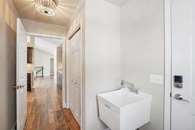 726 Greystone Lane, Middleton, WI 53562