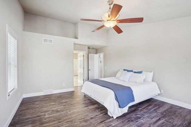 726 Greystone Lane, Middleton, WI 53562