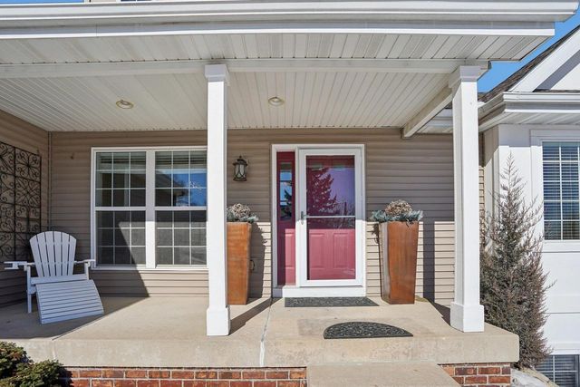 726 Greystone Lane, Middleton, WI 53562