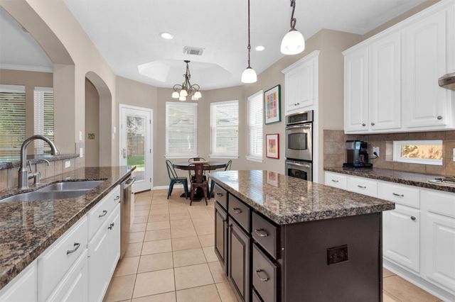 138 S Evangeline Oaks Circle, The Woodlands, TX 77384