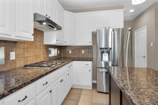 138 S Evangeline Oaks Circle, The Woodlands, TX 77384