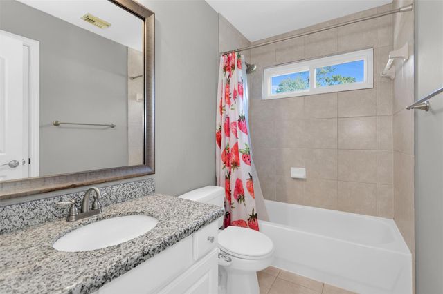 138 S Evangeline Oaks Circle, The Woodlands, TX 77384