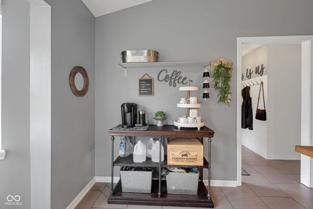 1015 E Killian Drive, Mooresville, IN 46158