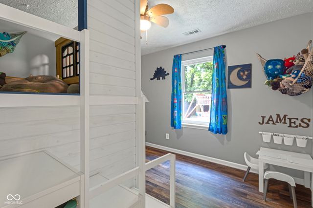 1015 E Killian Drive, Mooresville, IN 46158