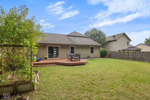 1015 E Killian Drive, Mooresville, IN 46158