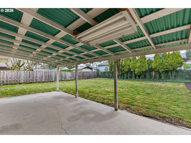 12330 Ne KNOTT St, Portland, OR 97230