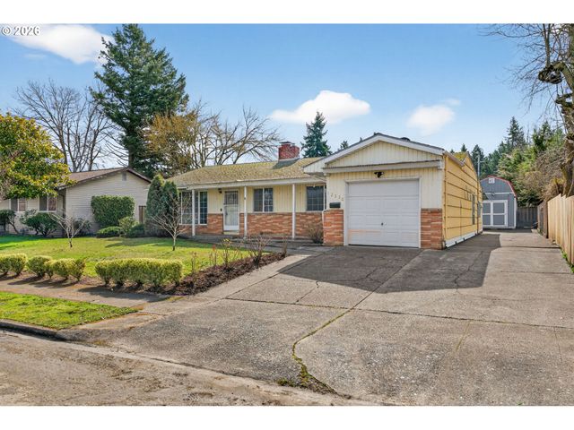 12330 Ne KNOTT St, Portland, OR 97230