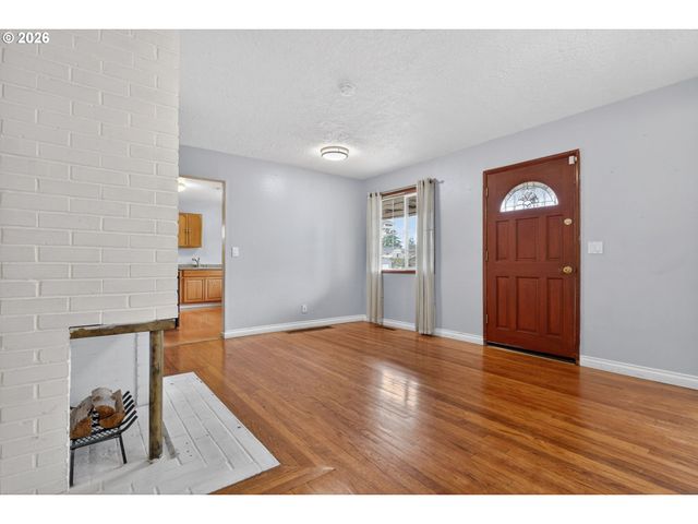 12330 Ne KNOTT St, Portland, OR 97230