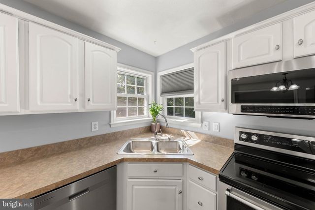 605 CEDAR CT, Woodstock, VA 22664