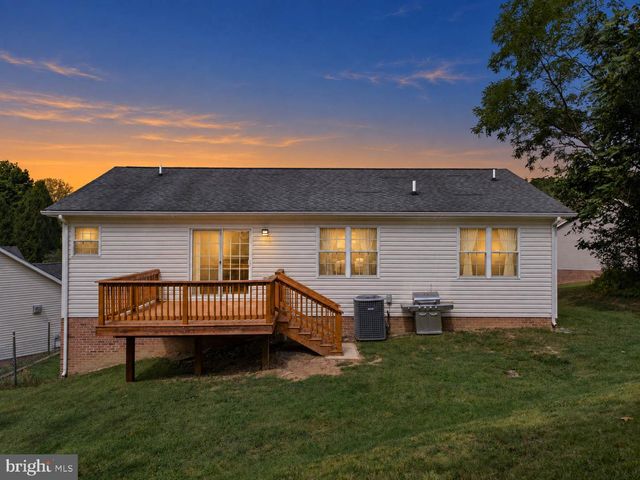 605 CEDAR CT, Woodstock, VA 22664