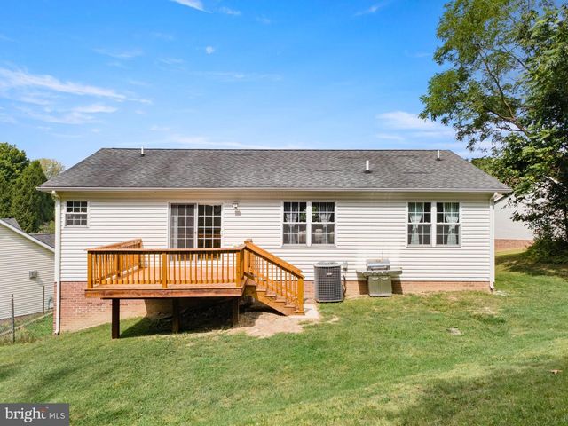 605 CEDAR CT, Woodstock, VA 22664