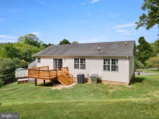 605 CEDAR CT, Woodstock, VA 22664