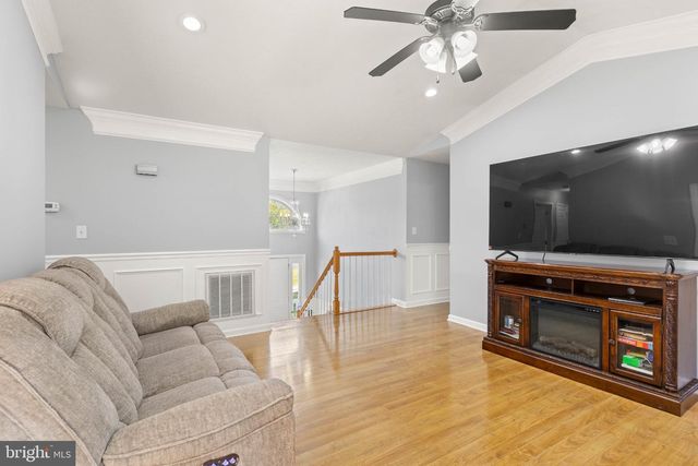 605 CEDAR CT, Woodstock, VA 22664
