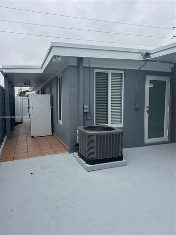 881 Hialeah Dr 2, Hialeah, FL 33010