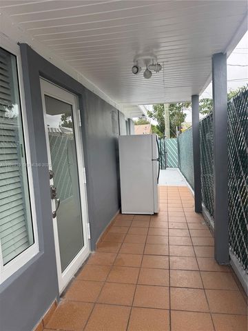 881 Hialeah Dr 2, Hialeah, FL 33010