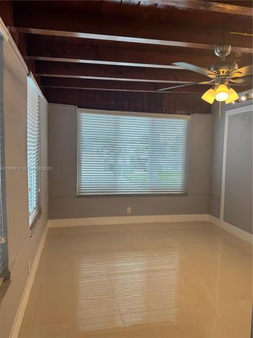 881 Hialeah Dr 2, Hialeah, FL 33010